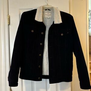 Men’s Corduroy dark navy blue jacket. Size small. Worn once. Sherpa lined.